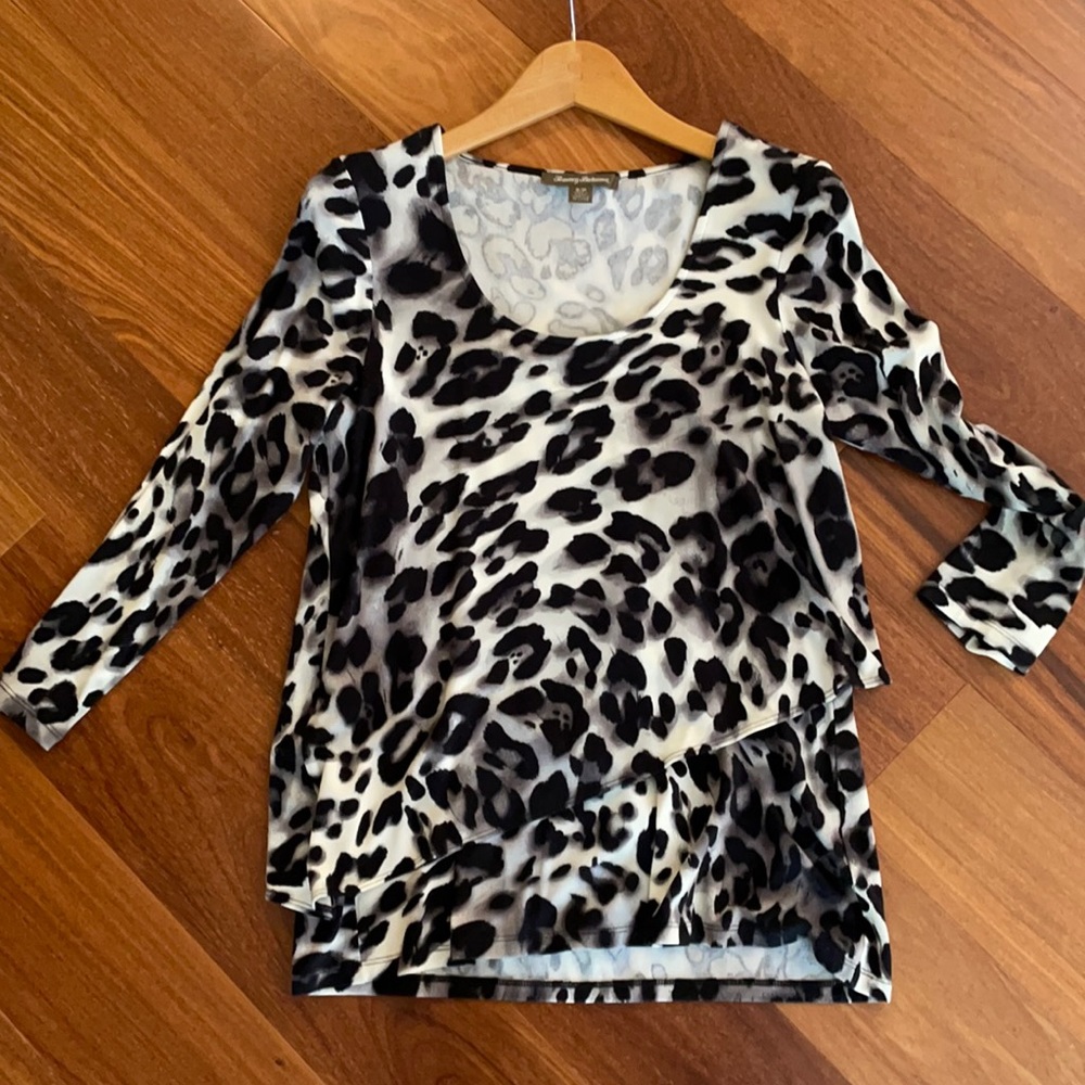 Tommy Bahama animal print knit top size S